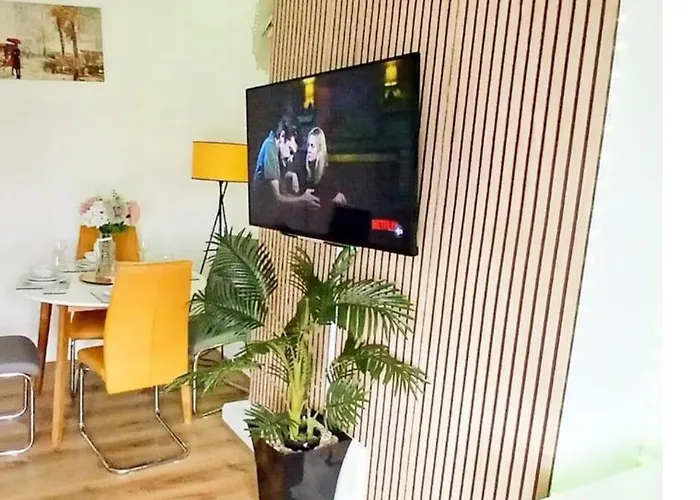 Apartment 1 Bed Flat 